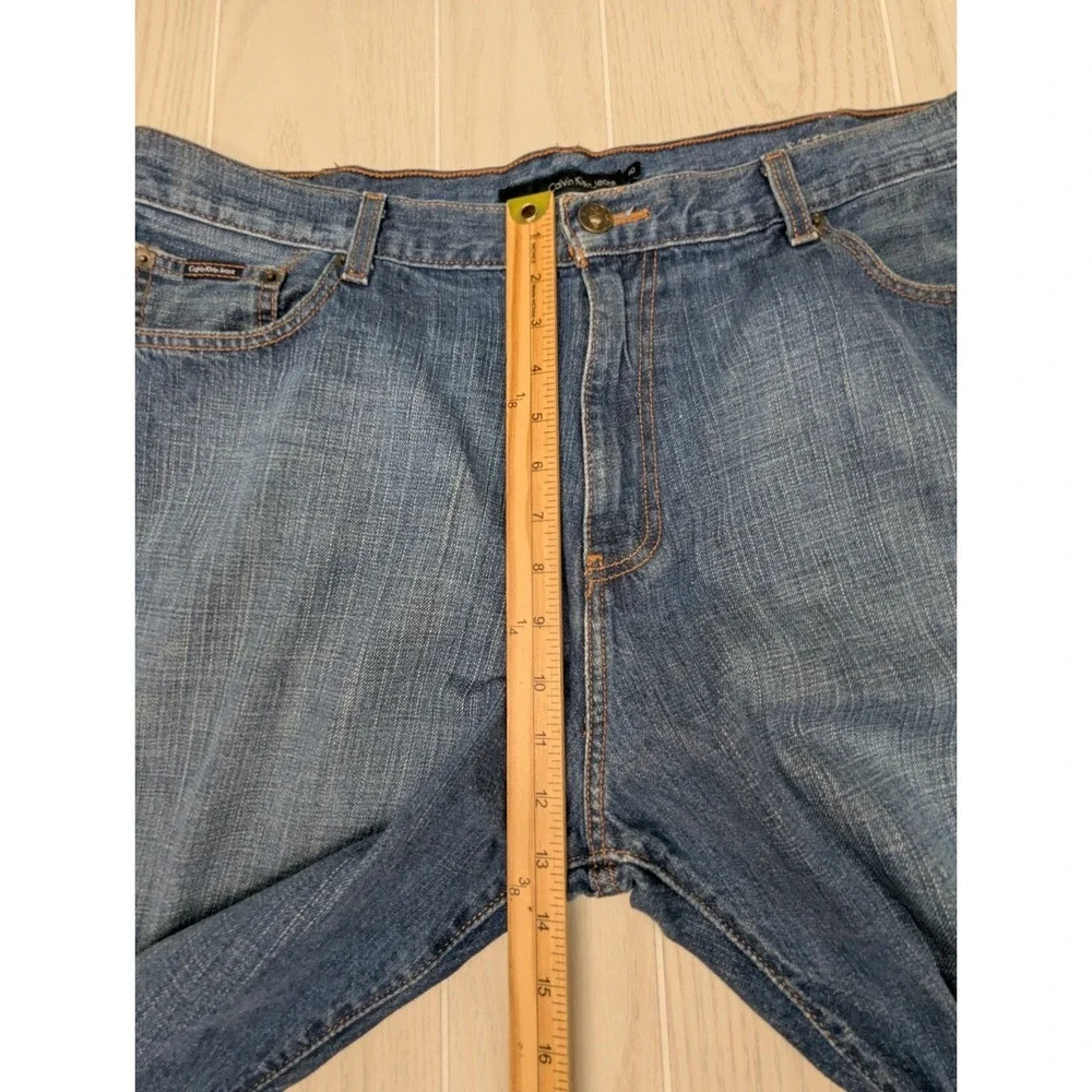 Calvin Klein Jeans Men's Blue 40x32 Straight Leg Cotton Denim small bleach spot